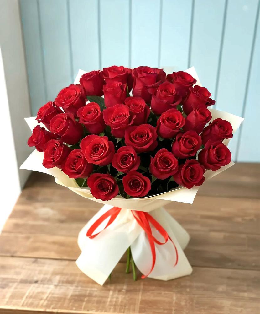 Букет 29 Красных роз в Новопокровской