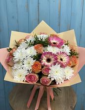 Букет цветов из:  Розы, Герберы и Хризантемы в Новопокровской