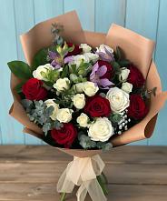 Букет цветов из:  Розы и Альстромерии в Новопокровской