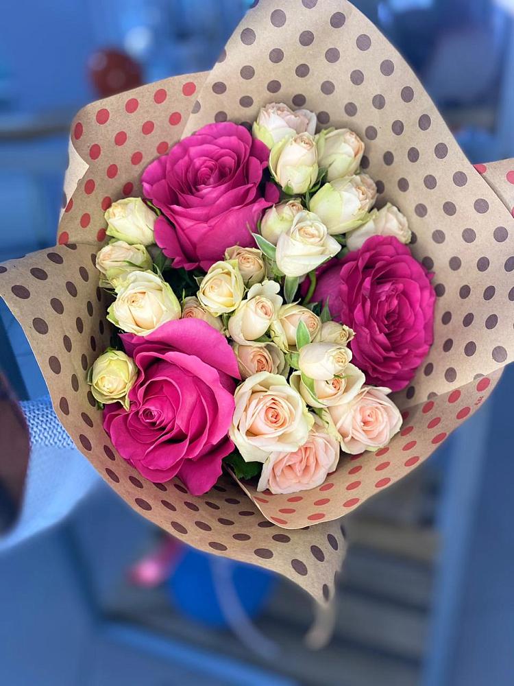 Букет цветов из: Розы в Новопокровской