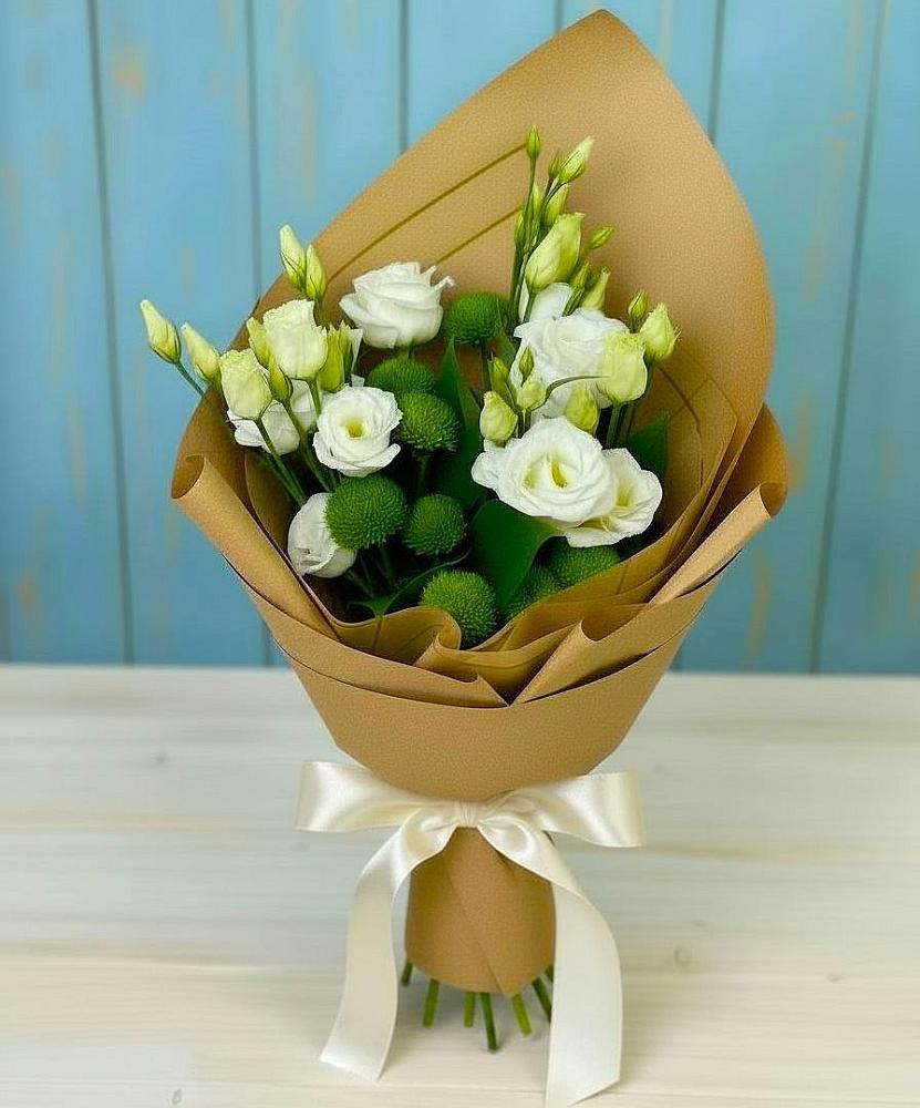 Букет цветов из: Хризантемы и Лизиантусы в Новопокровской