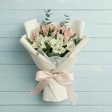 Букет цветов из:  Альстромерии #REPLACE_PRED# Новопокровской