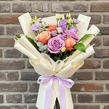 Букет цветов из:  Лизиантусы и Розы #REPLACE_PRED# Новопокровской