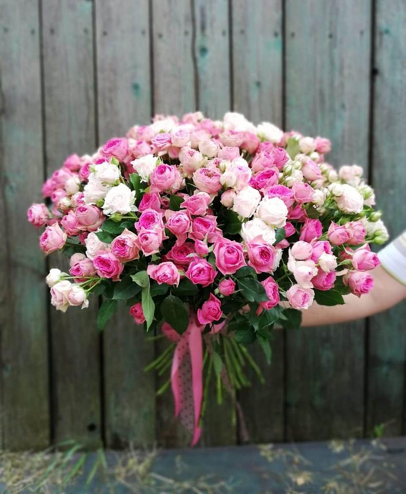 Букет Розовые кустовые розы Натали и Лав Лидия в Новопокровской