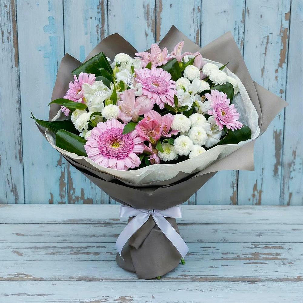 Букет цветов из: Герберы, Альстромерии и Хризантемы в Новопокровской