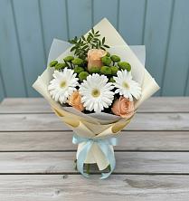 Букет цветов из:  Герберы, Розы и Хризантемы в Новопокровской