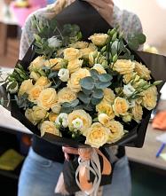 Букет цветов из:  Розы и Лизиантусы #REPLACE_PRED# Новопокровской