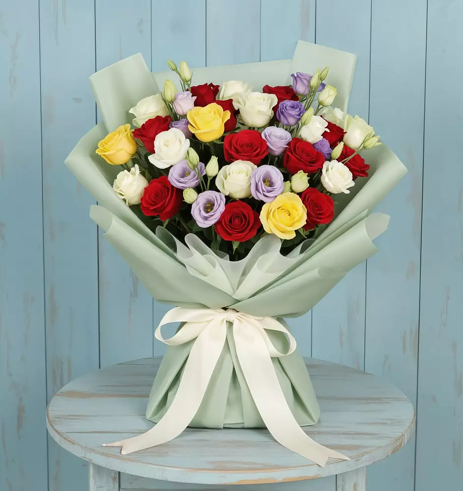 Букет цветов из: Розы в Новопокровской