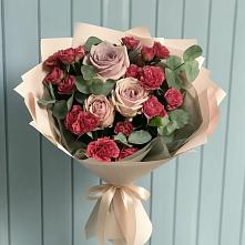Букет цветов из:  Гвоздики и Розы #REPLACE_PRED# Новопокровской