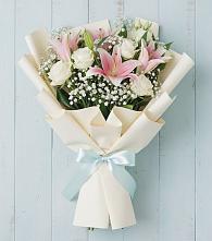 Букет цветов из:  Лилии в Новопокровской