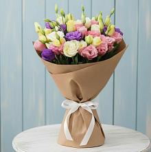 Букет цветов из:  Лизиантусы в Новопокровской